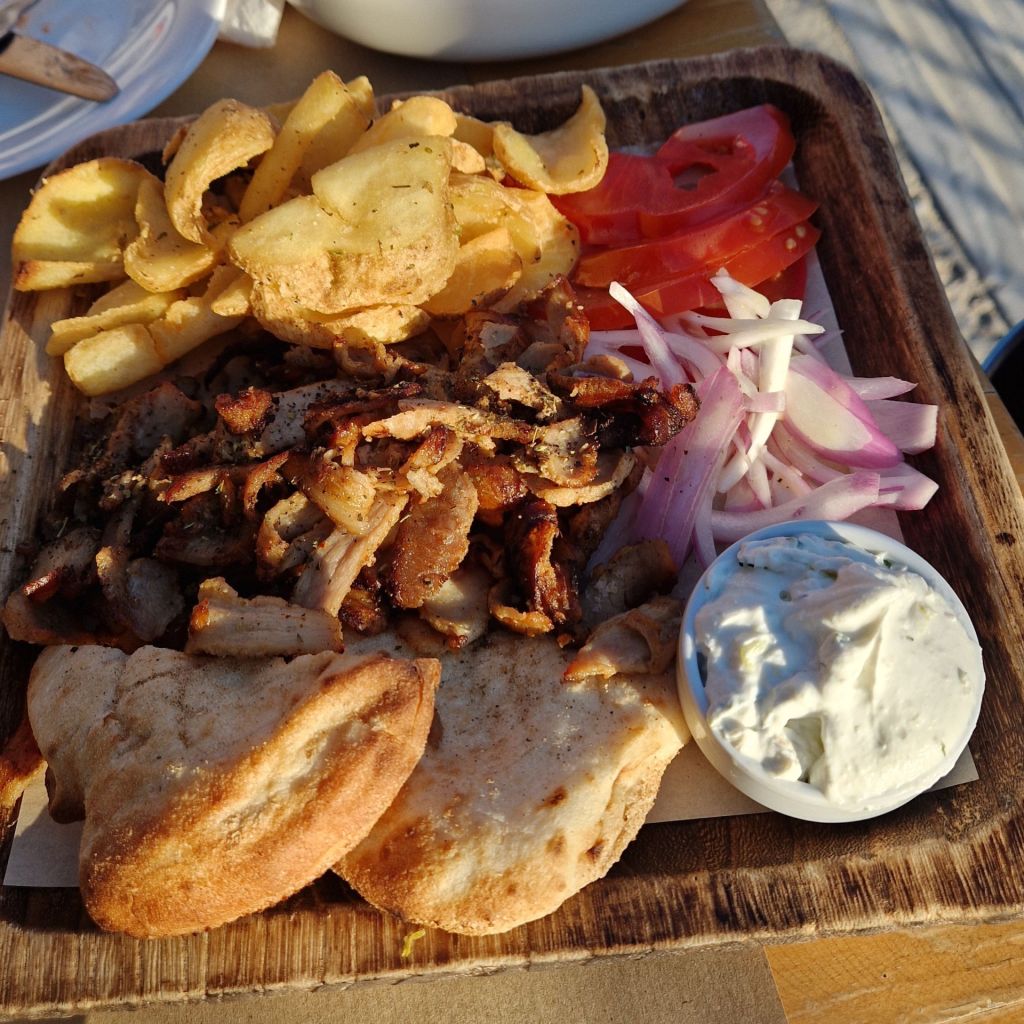 33 All Day - Bar -Restaurant