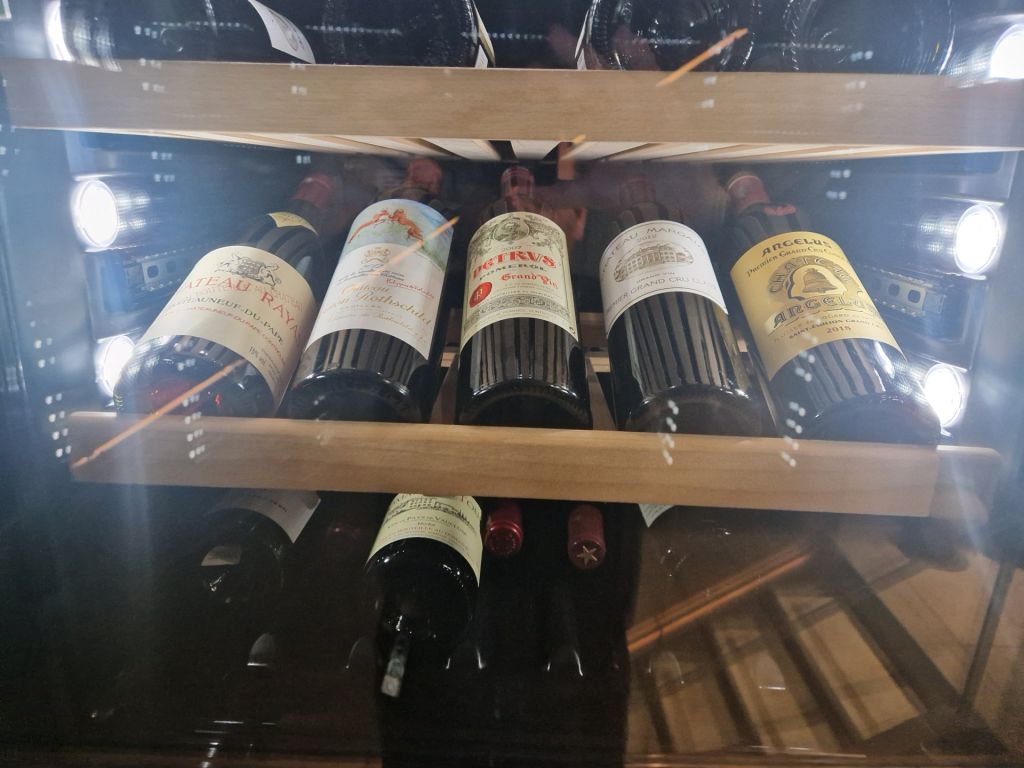 Makris Athens Fine Dining Restaurant