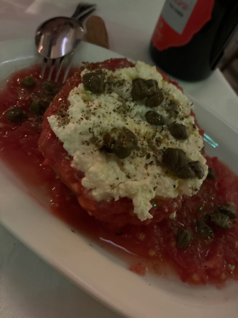 Δώδεκα Πιάτα Σύνταγμα